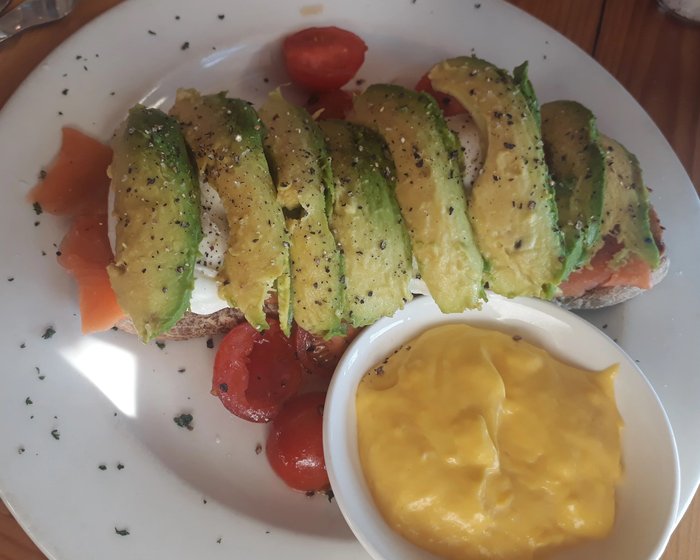 Breakfasts, poke bowls, seafood and salads